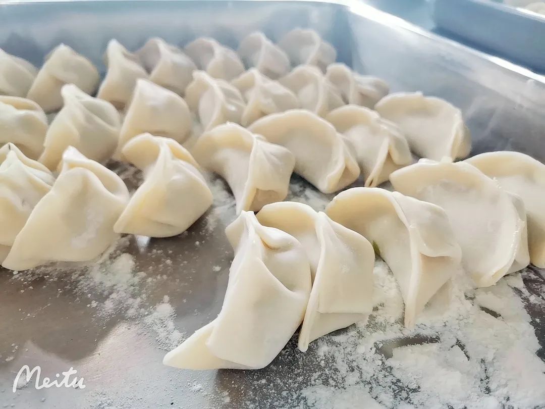 迎冬至吃餃子，藍(lán)海智裝“冬至暖心”活動進(jìn)行時