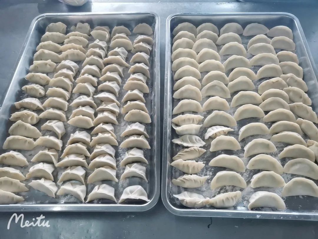 迎冬至吃餃子，藍(lán)海智裝“冬至暖心”活動進(jìn)行時